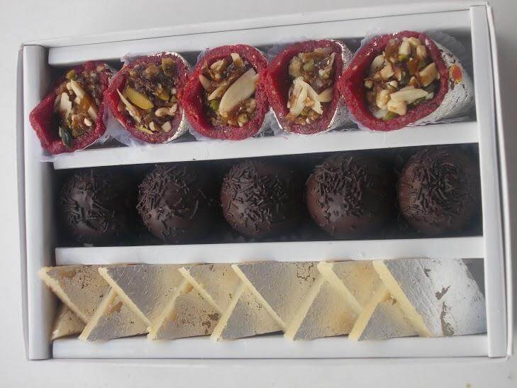 Anjeer Pan, Kaju Barfi, Chocolate Sweet 500 gm