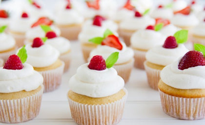 Vanilla Cup Cakes - 15 Piece  - Expressluv.in
