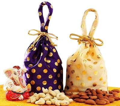 Lord Ganesha Idol and Dry Fruits for Festive Gifting - Expressluv.in