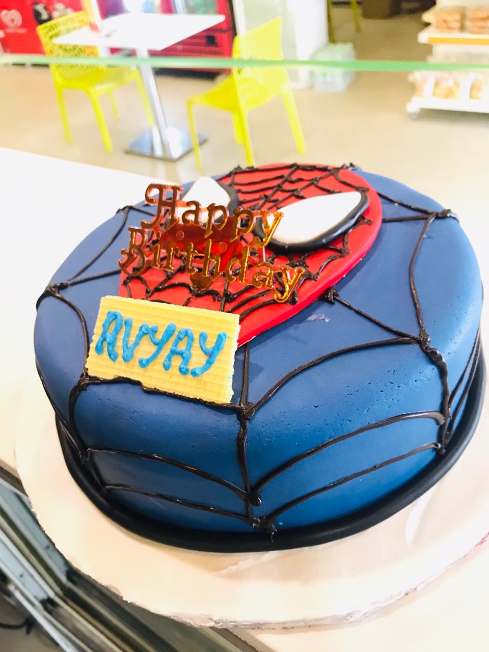 Spiderman Design Cake - Expressluv.in